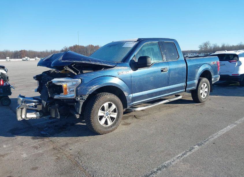 Photo 2 of 2018 Ford F-150 XLT (VIN 1FTFX1E54JKG11798)