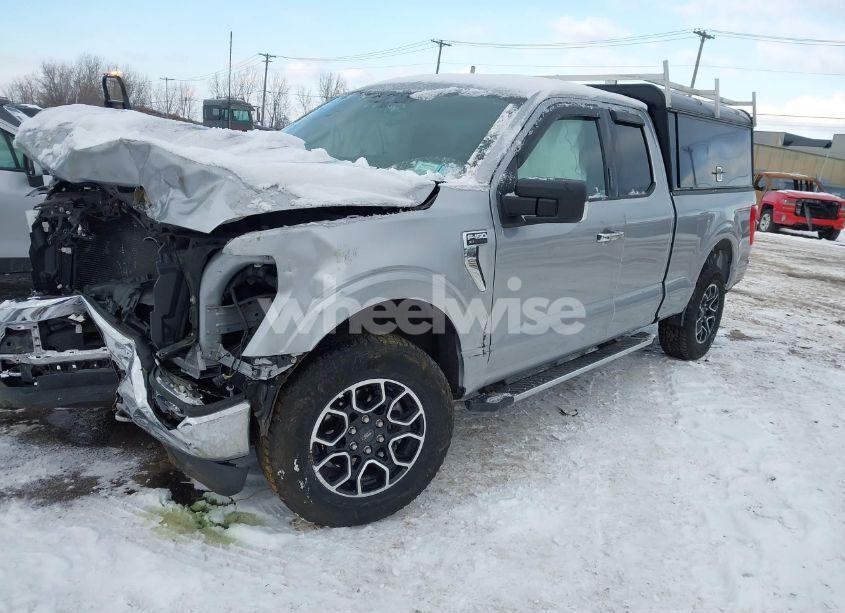 Photo 2 of 2021 Ford F-150 XLT (VIN 1FTFX1E54MFC43510)