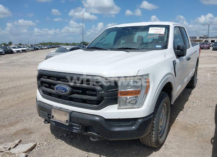 Photo 2 of 2022 Ford F-150 XL (VIN 1FTFX1E54NKD43888)