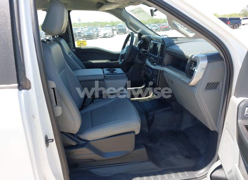 Photo 5 of 2022 Ford F-150 XL (VIN 1FTFX1E54NKD43888)