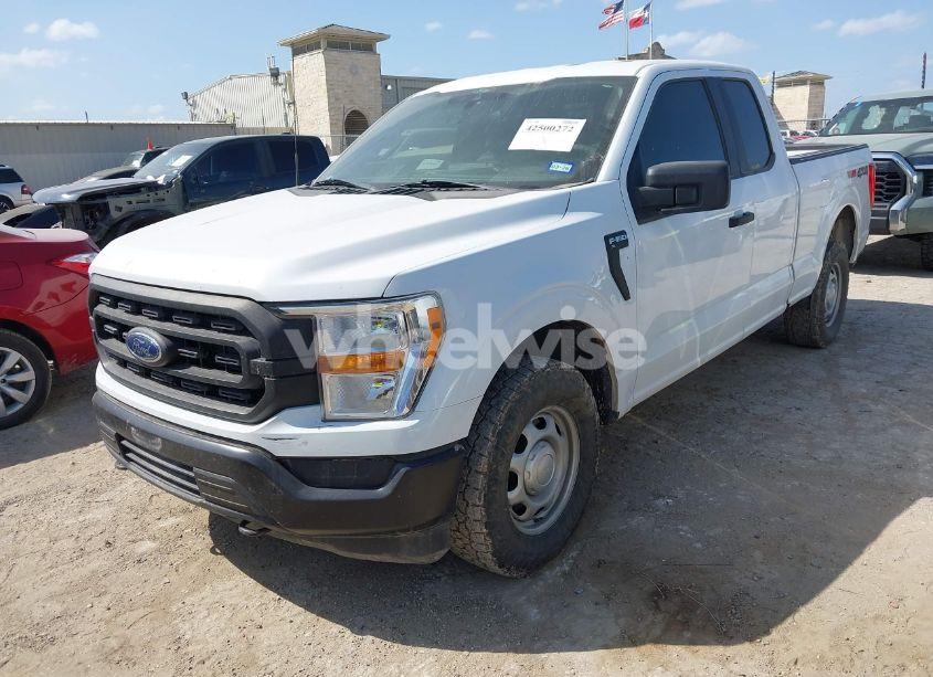 Photo 2 of 2022 Ford F-150 XL (VIN 1FTFX1E55NKD43883)