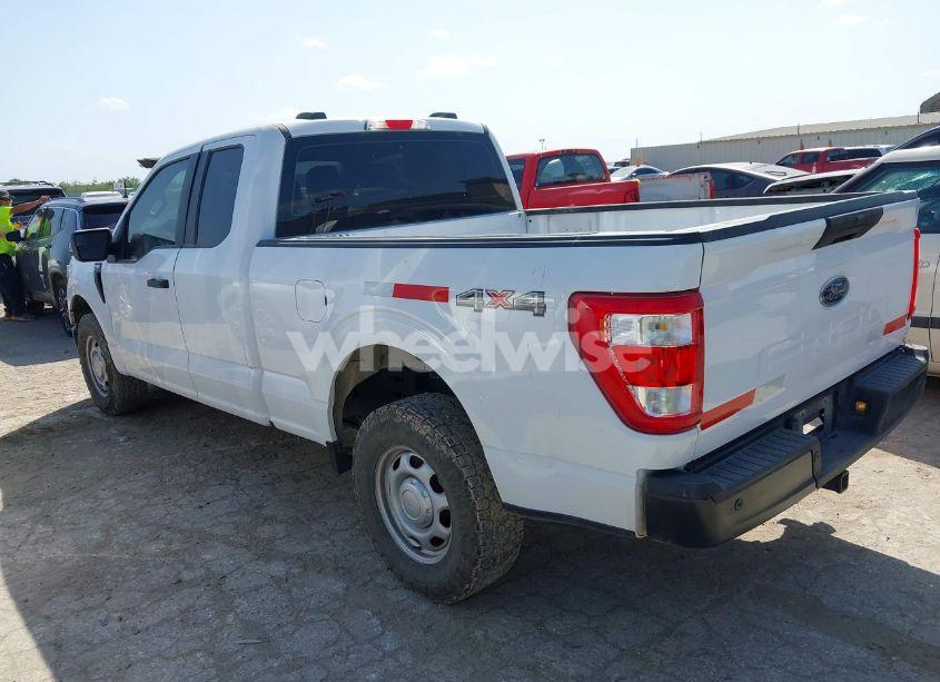 Photo 3 of 2022 Ford F-150 XL (VIN 1FTFX1E55NKD43883)