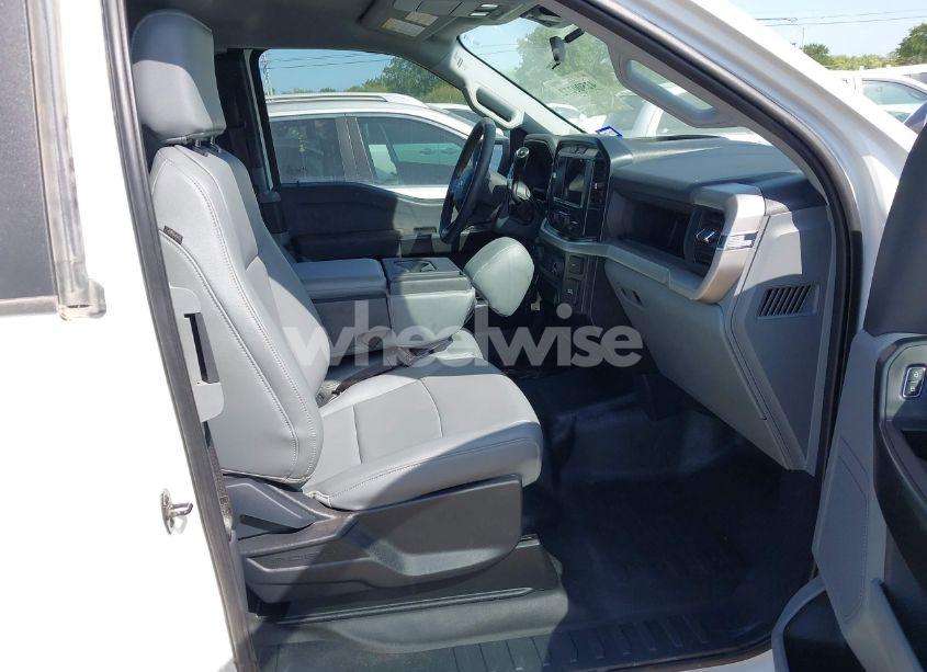 Photo 5 of 2022 Ford F-150 XL (VIN 1FTFX1E55NKD43883)