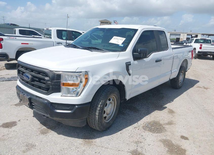 Photo 2 of 2022 Ford F-150 XL (VIN 1FTFX1E55NKD43897)