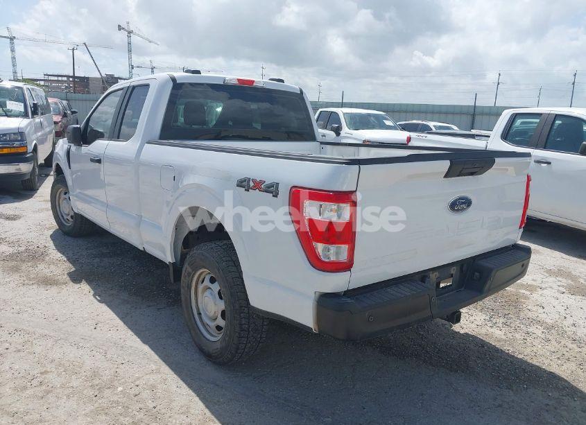 Photo 3 of 2022 Ford F-150 XL (VIN 1FTFX1E55NKD43897)