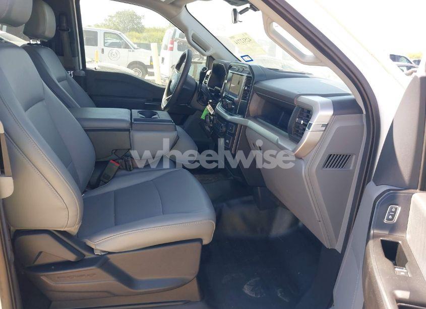 Photo 5 of 2022 Ford F-150 XL (VIN 1FTFX1E55NKD43897)