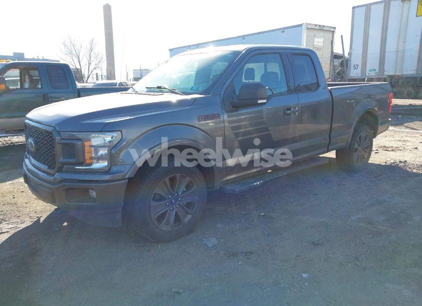 Photo 2 of 2018 Ford F-150 XLT (VIN 1FTFX1E56JFD01208)