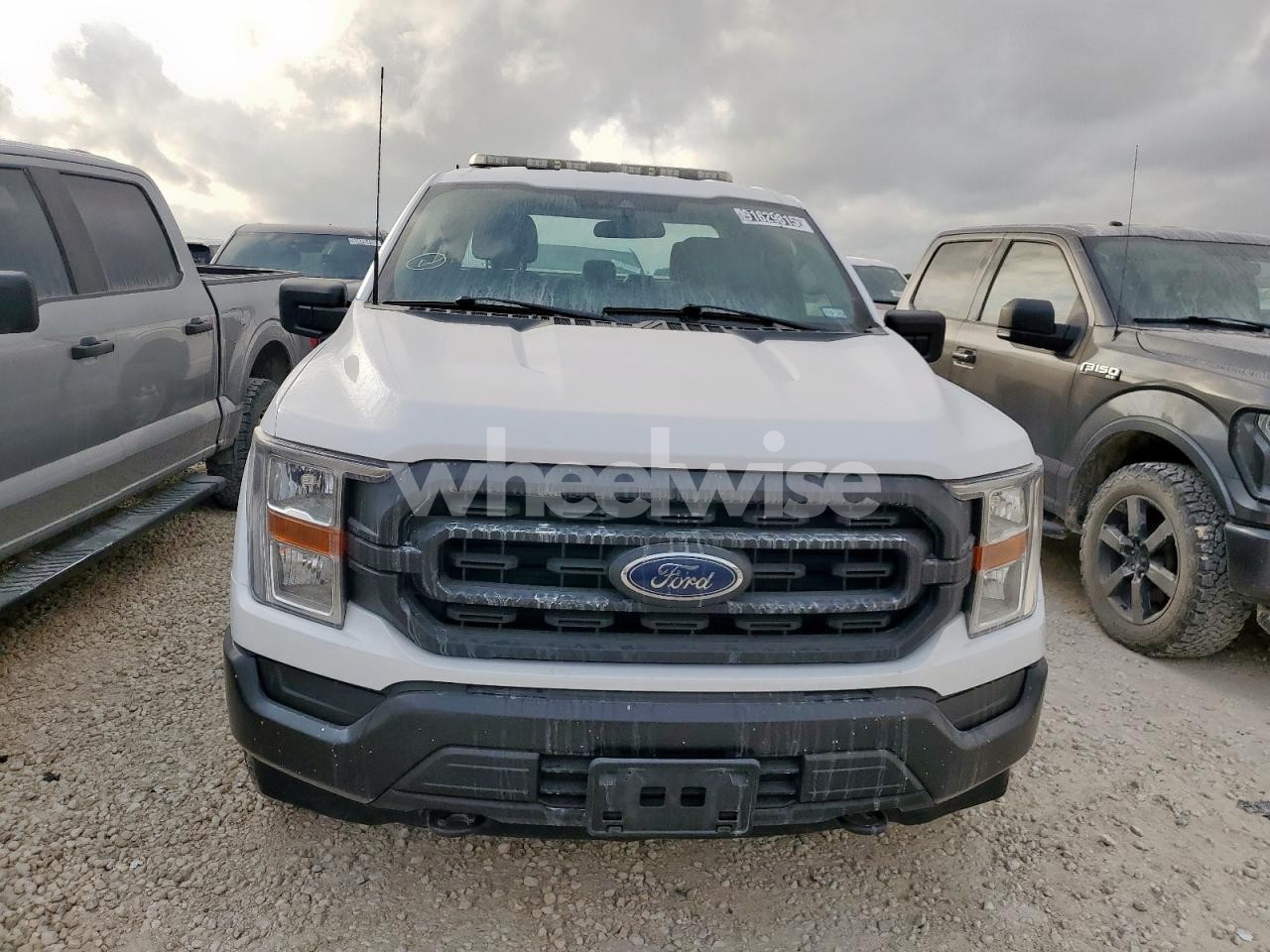 Photo 5 of 2021 FORD F150 SUPER CAB (VIN 1FTFX1E56MKE65800)