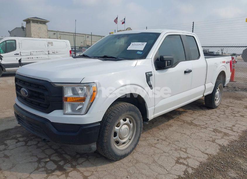 Photo 2 of 2022 Ford F-150 XL (VIN 1FTFX1E56NKD43908)
