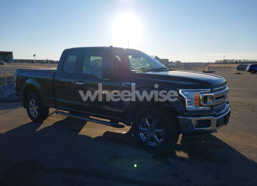 Photo 13 of 2018 Ford F-150 XLT (VIN 1FTFX1E57JKC53726)