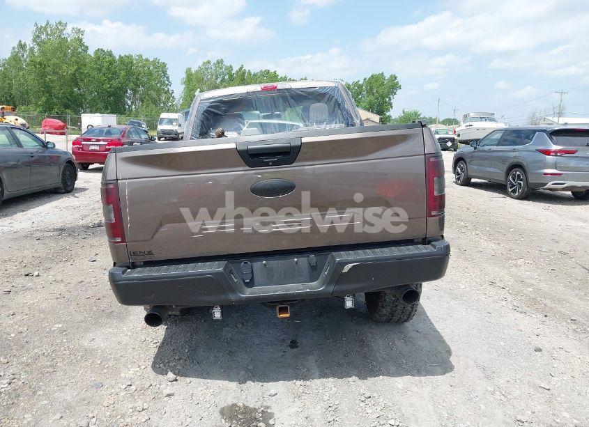 Photo 16 of 2018 Ford F-150 XLT (VIN 1FTFX1E57JKD39229)