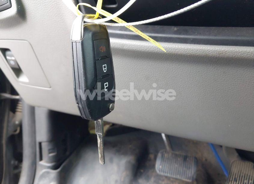 Photo 11 of 2018 Ford F-150 XLT (VIN 1FTFX1E57JKG10354)