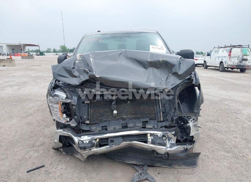 Photo 12 of 2018 Ford F-150 XLT (VIN 1FTFX1E57JKG10354)