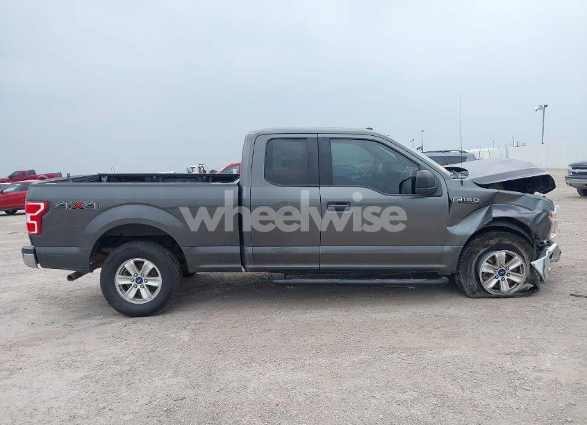 Photo 13 of 2018 Ford F-150 XLT (VIN 1FTFX1E57JKG10354)