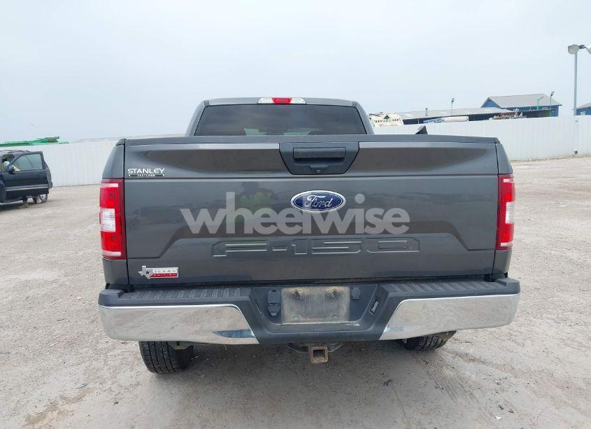 Photo 16 of 2018 Ford F-150 XLT (VIN 1FTFX1E57JKG10354)