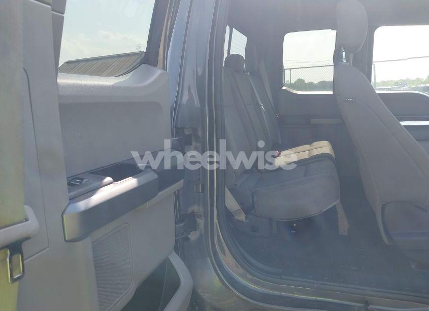 Photo 8 of 2018 Ford F-150 XLT (VIN 1FTFX1E58JFD92806)