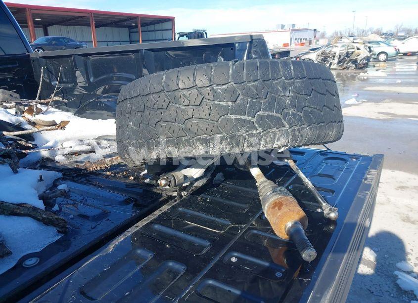 Photo 12 of 2018 Ford F-150 XLT (VIN 1FTFX1E58JKC81874)