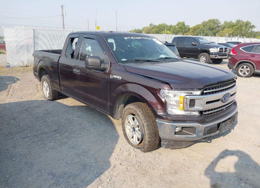 2018 Ford F-150 XLT (VIN 1FTFX1E58JKG10833) main photo