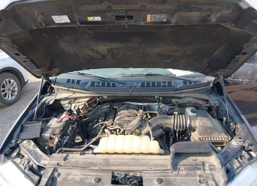 Photo 10 of 2018 Ford F-150 XLT (VIN 1FTFX1E58JKG10833)