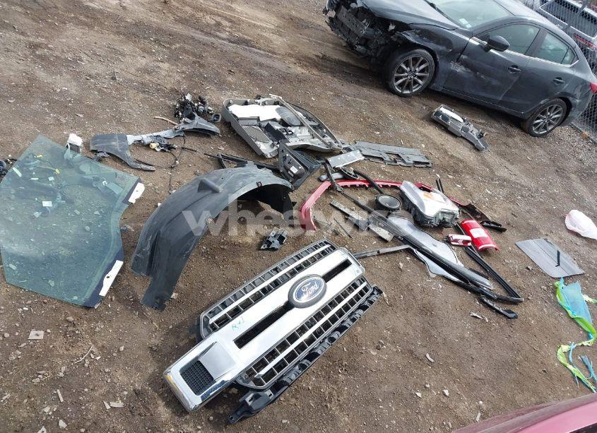 Photo 12 of 2018 Ford F-150 XLT (VIN 1FTFX1E5XJFB66587)