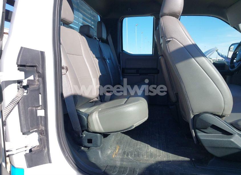 Photo 8 of 2018 Ford F-150 XL (VIN 1FTFX1E5XJKC62694)