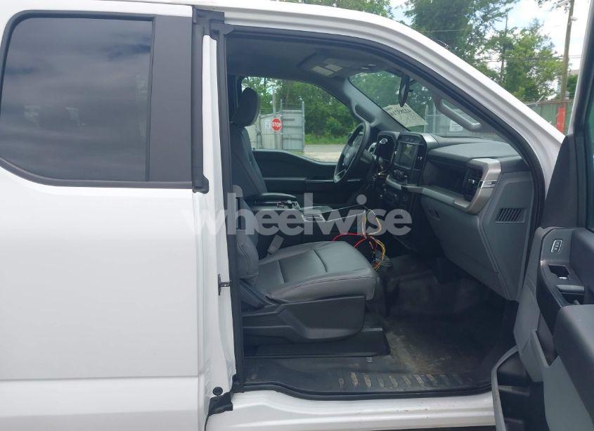 Photo 5 of 2023 Ford F-150 XL (VIN 1FTFX1E87PKF79125)