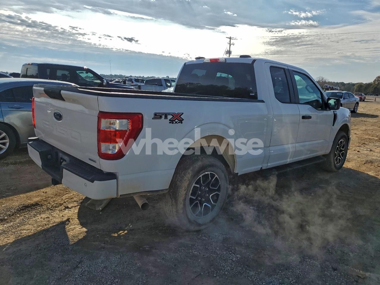 Photo 3 of 2022 FORD F150 SUPER CAB (VIN 1FTFX1E89NKE17168)