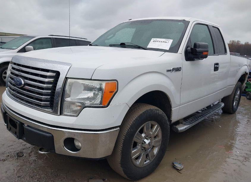 Photo 2 of 2011 Ford F-150 XLT (VIN 1FTFX1EF0BFA58005)