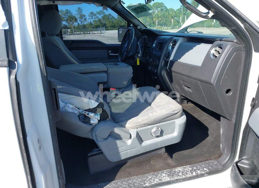 Photo 5 of 2014 Ford F-150 XLT (VIN 1FTFX1EF0EFA70823)