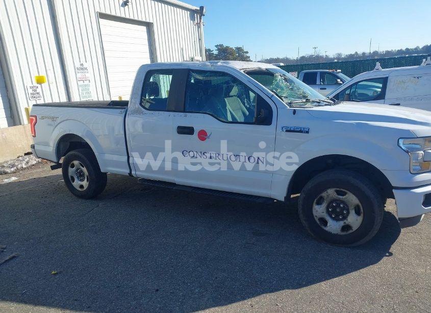 Photo 13 of 2015 Ford F-150 XL (VIN 1FTFX1EF0FFA22031)
