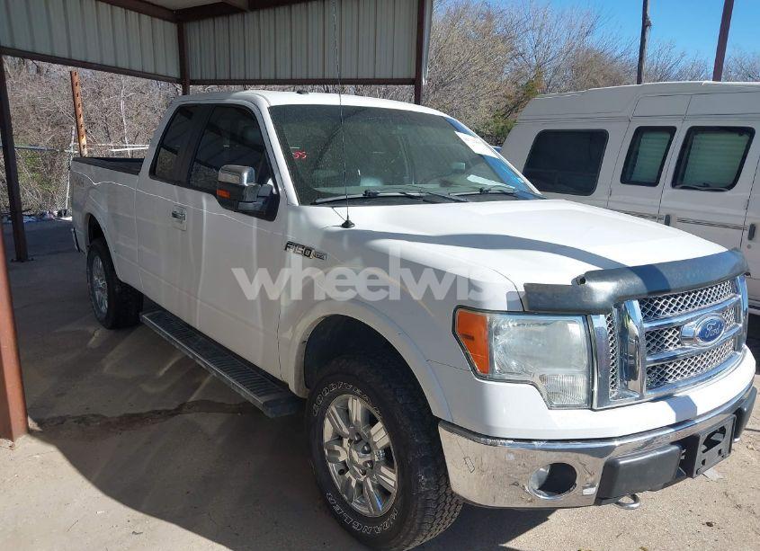 2011 Ford F-150 LARIAT (VIN 1FTFX1EF2BFC71909) main photo