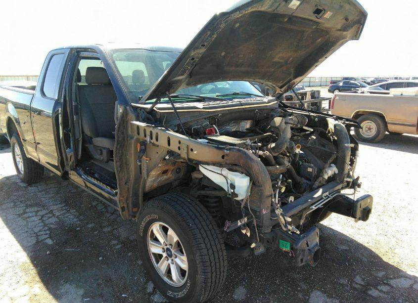 Photo 6 of 2015 Ford F-150 XLT (VIN 1FTFX1EF3FFA59185)