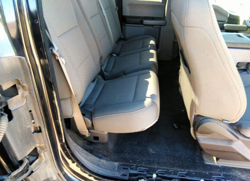 Photo 8 of 2015 Ford F-150 XLT (VIN 1FTFX1EF3FFA59185)