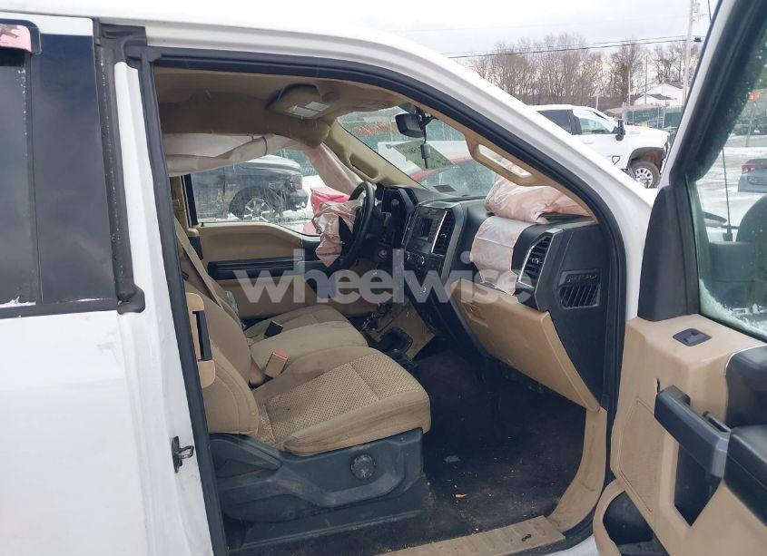 Photo 5 of 2016 Ford F-150 XLT (VIN 1FTFX1EF3GFD38749)