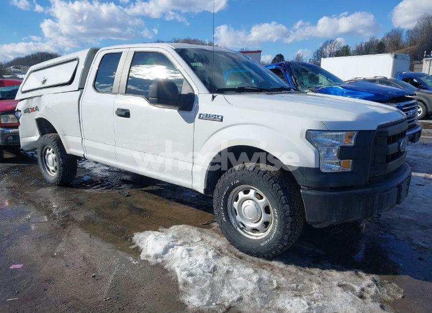 2017 Ford F-150 XL (VIN 1FTFX1EF3HFB90524) main photo