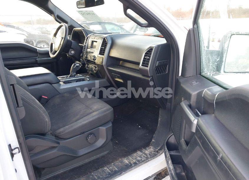 Photo 5 of 2016 Ford F-150 XLT (VIN 1FTFX1EF4GFC28082)