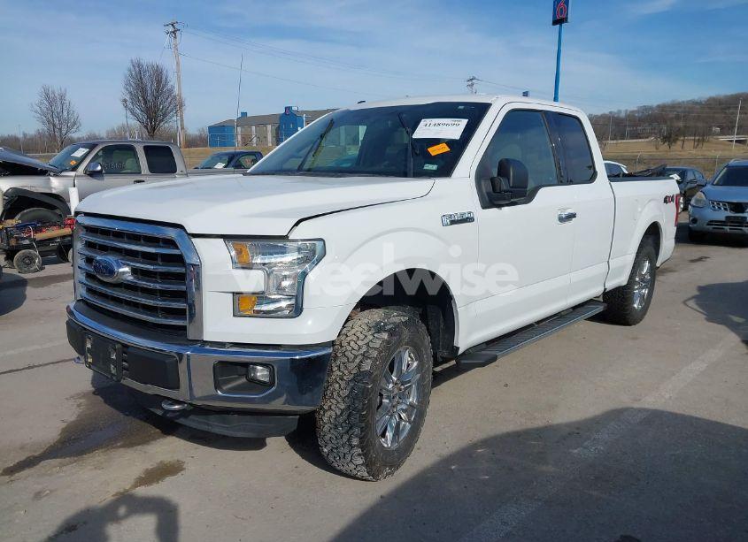 Photo 2 of 2015 Ford F-150 XLT (VIN 1FTFX1EF5FFA39469)