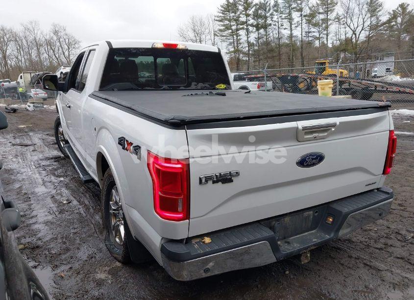 Photo 3 of 2015 Ford F-150 LARIAT (VIN 1FTFX1EF5FKD23434)