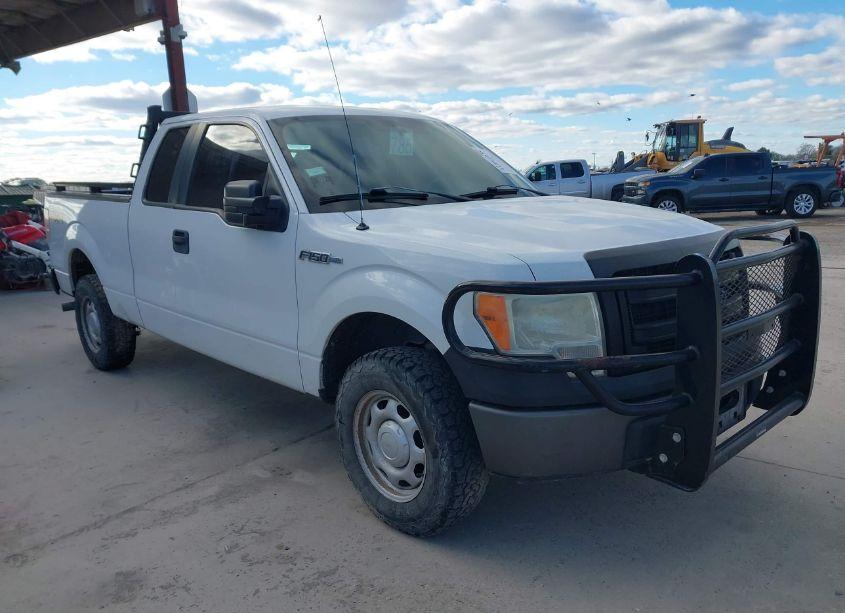2013 Ford F-150 XL (VIN 1FTFX1EF6DKF42996) main photo