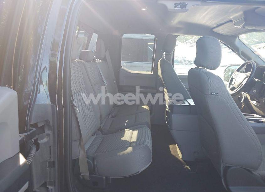 Photo 8 of 2015 Ford F-150 XLT (VIN 1FTFX1EF6FFC36781)