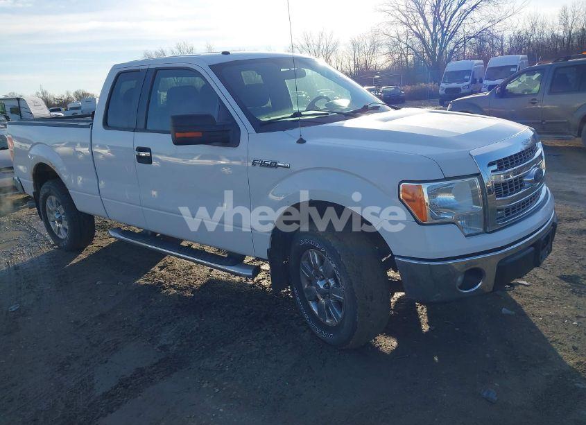 2013 Ford F-150 XLT (VIN 1FTFX1EF7DFB92058) main photo