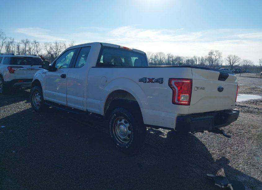 Photo 3 of 2015 Ford F-150 XL (VIN 1FTFX1EF8FKD18423)