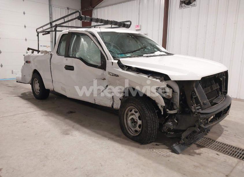 2017 Ford F-150 XL (VIN 1FTFX1EF8HFC37806) main photo