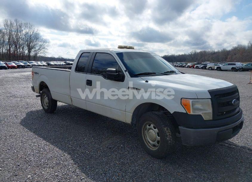 2013 Ford F-150 XL (VIN 1FTFX1EF9DKE83572) main photo