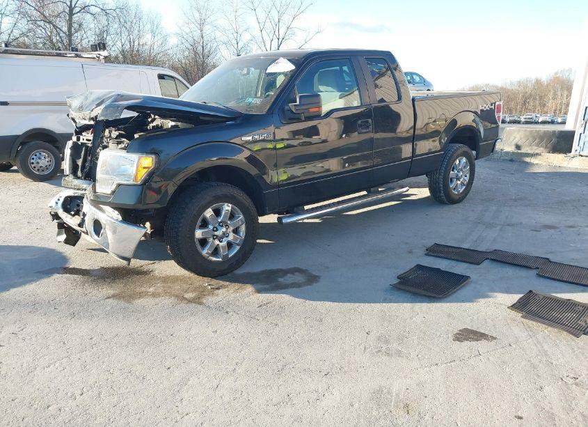 Photo 2 of 2014 Ford F-150 XLT (VIN 1FTFX1EF9EFC65433)