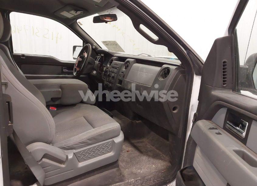 Photo 5 of 2014 Ford F-150 XL (VIN 1FTFX1EFXEKG20617)