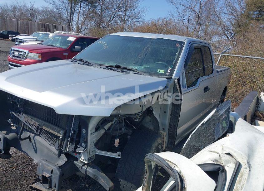 Photo 2 of 2016 Ford F-150 XLT (VIN 1FTFX1EFXGFA83792)