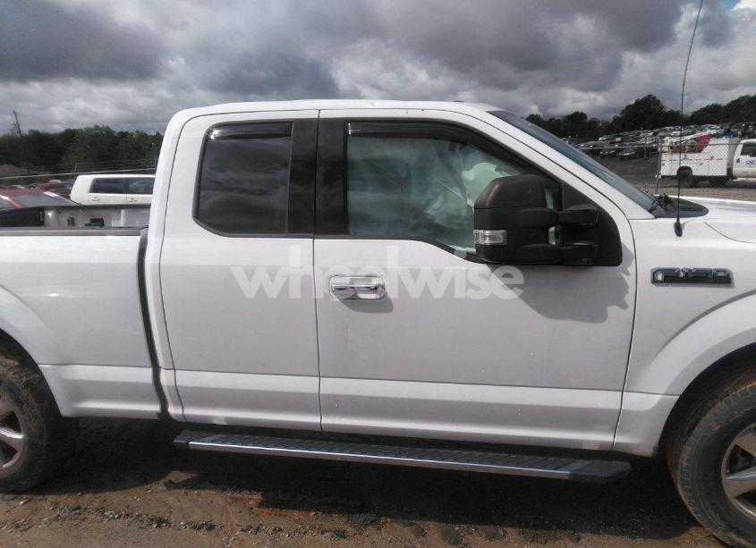 Photo 13 of 2018 Ford F-150 XLT (VIN 1FTFX1EG1JFC78728)