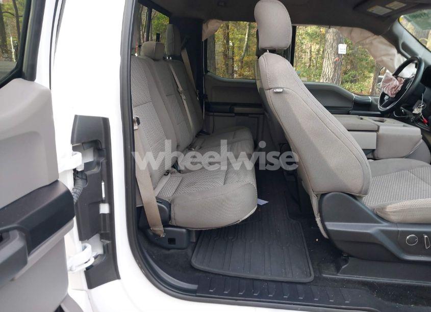 Photo 8 of 2017 Ford F-150 XLT (VIN 1FTFX1EG4HKE55404)