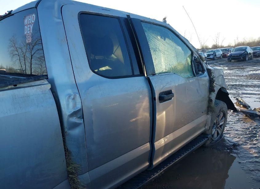 Photo 15 of 2015 Ford F-150 XLT (VIN 1FTFX1EG5FFA74313)